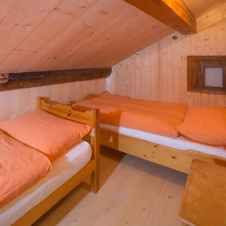 Gasthaus Alpenrose Mini-hôtel Juf