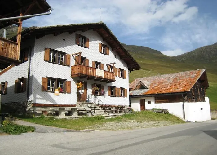 Gasthaus Alpenrose Juf