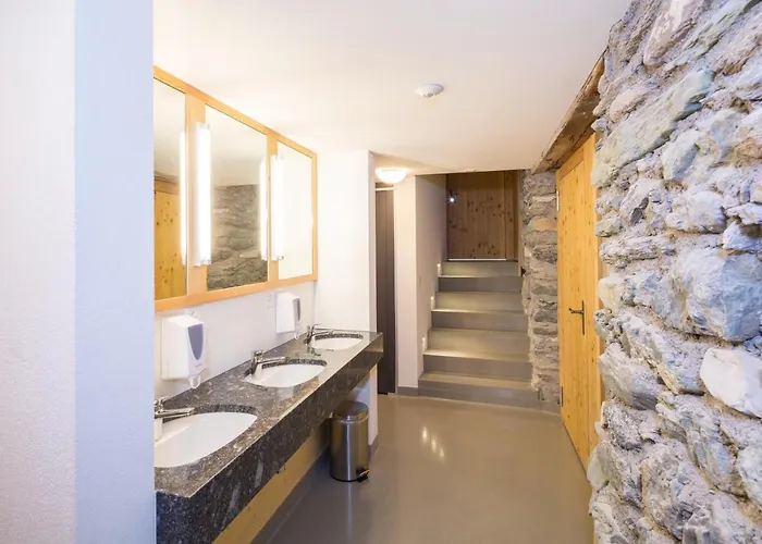 Gasthaus Alpenrose Juf