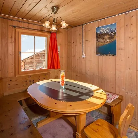 Gasthaus Alpenrose Juf