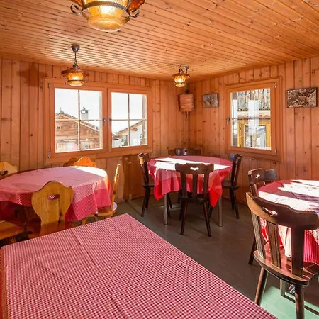 Gasthaus Alpenrose イン *