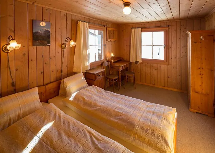 Gasthaus Alpenrose * Juf