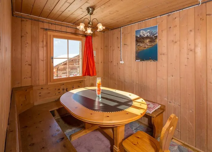 Gasthaus Alpenrose Juf