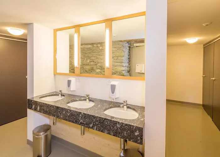 Gasthaus Alpenrose Мини-отель Juf